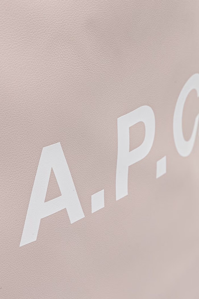 A.P.C. сумка из искусственной кожи tote ninon бежевый PUAAT.M61565