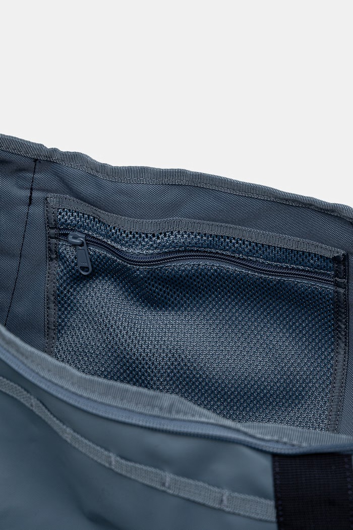 Helly Hansen torba sportowa Duffel 2 30L 68006 990 68006