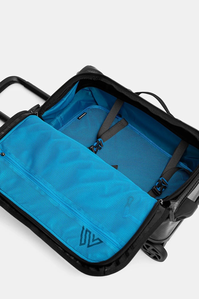 Kufor Gregory Alpaca 40L ALPACAWHEELEDDUFFEL40L čierna