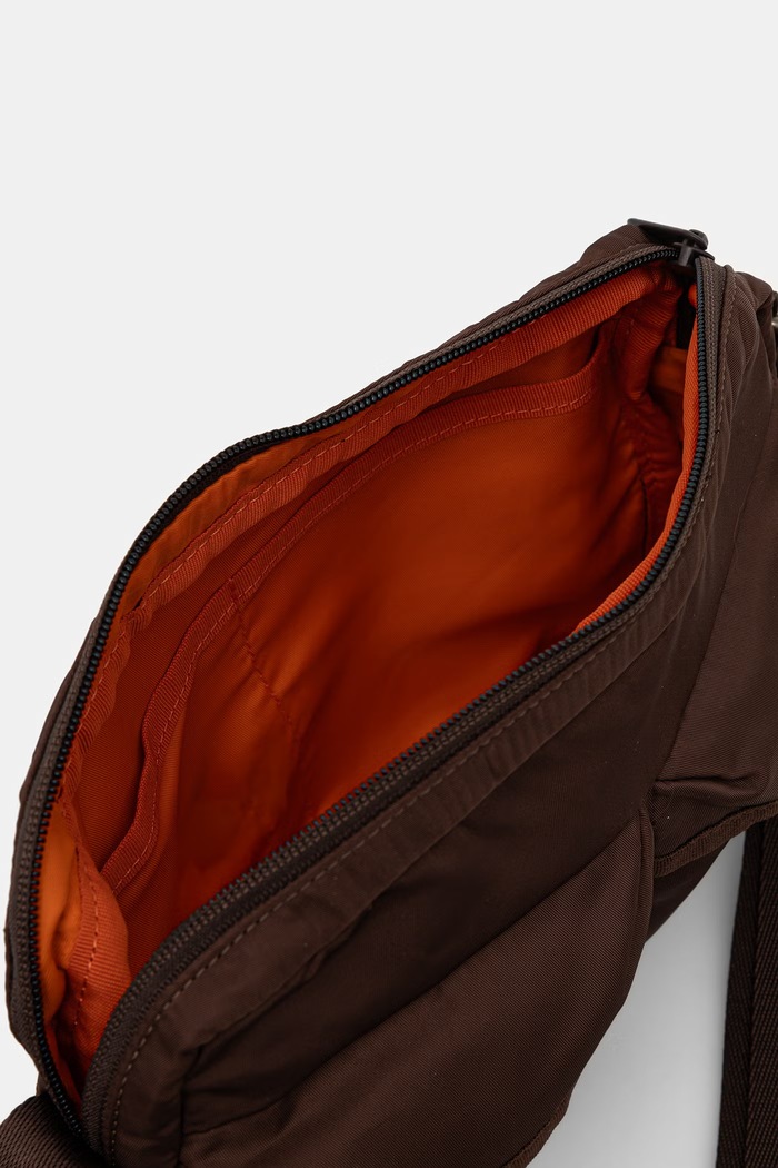 Levi's saszetka MISSION BAY 004C4 brązowy