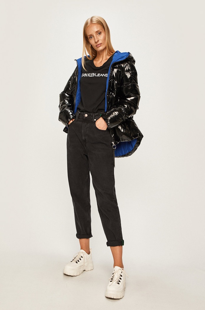 Tričko Calvin Klein Jeans J20J207879 černá AA00