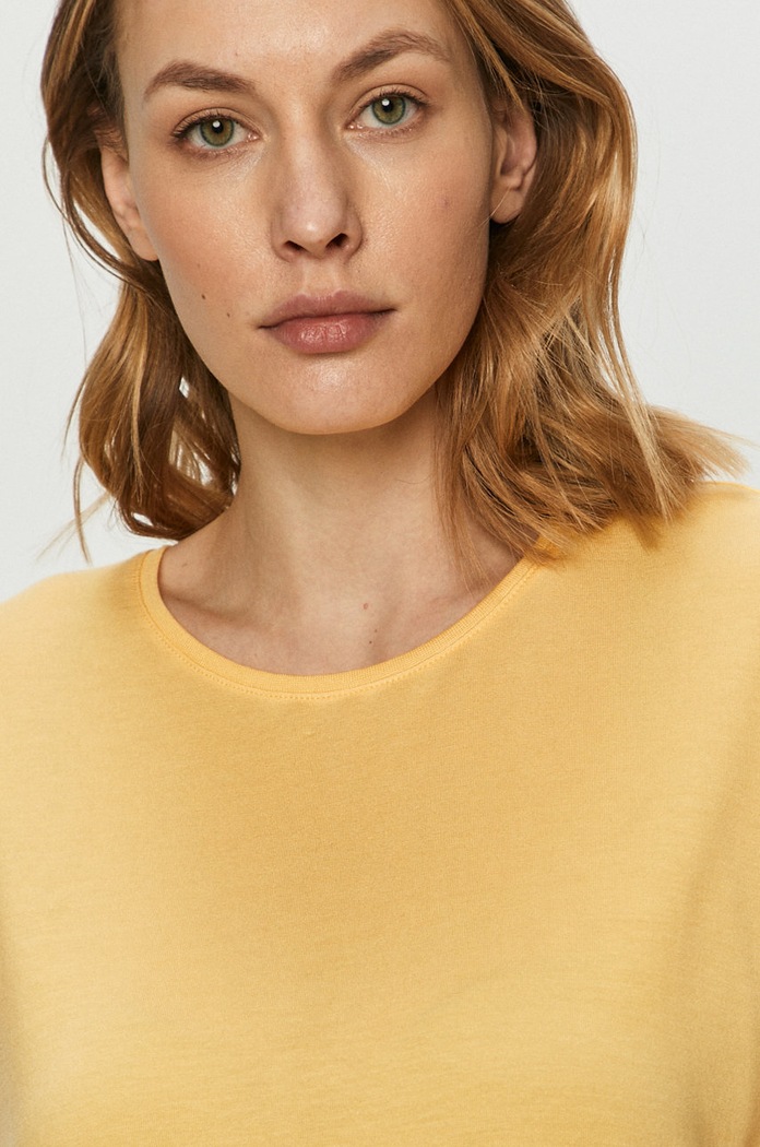 T-shirt Vero Moda 10187159. żółty