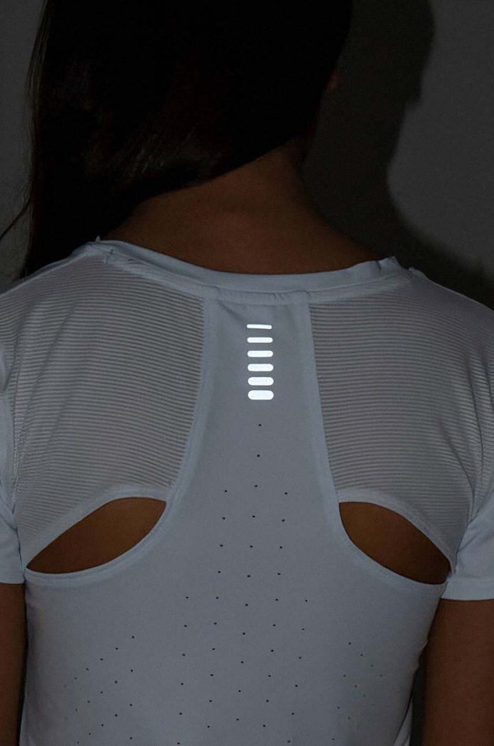 Majica kratkih rukava Under Armour IsoChill 200 Laser Tee 1369764 bijela