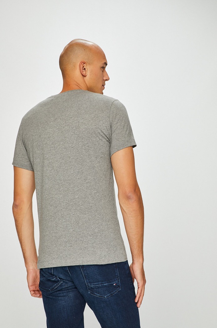 Ruházat Calvin Klein Jeans - T-shirt J30J307842 szürke