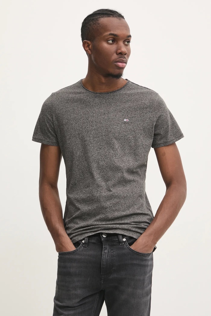 Tričko Tommy Jeans jednofarebný sivá DM0DM09586