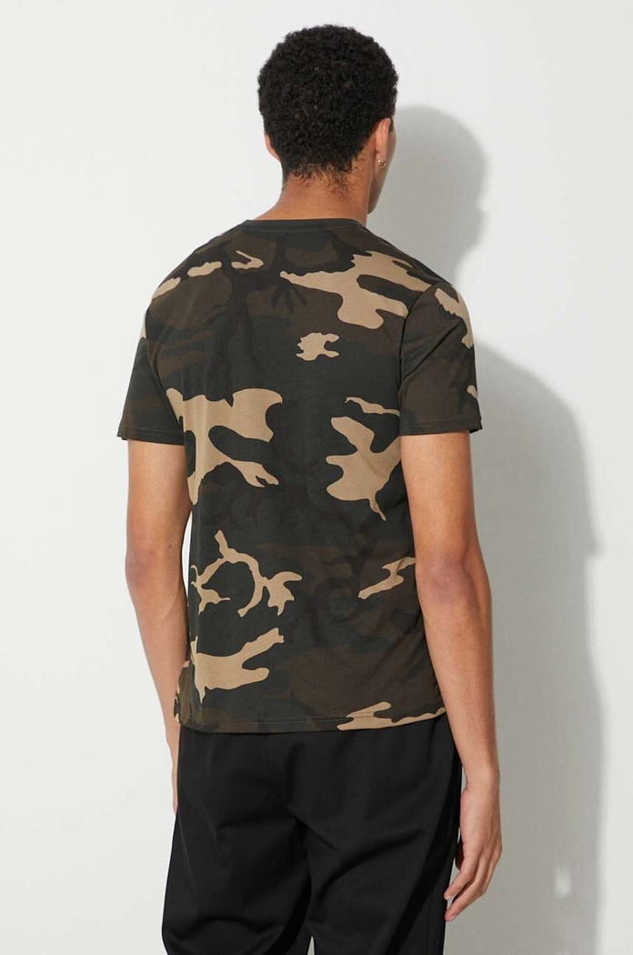 Abbigliamento Alpha Industries t-shirt in cotone Basic T-Shirt Camo 100501C.408 verde
