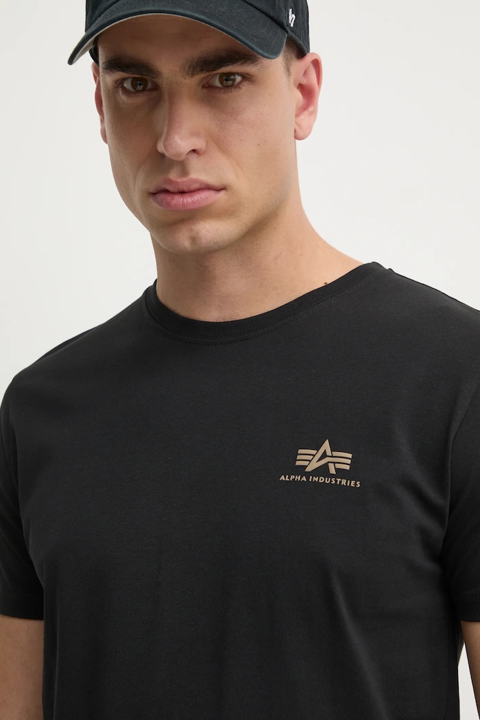 Βαμβακερό μπλουζάκι Alpha Industries μαύρο 128507CP.380