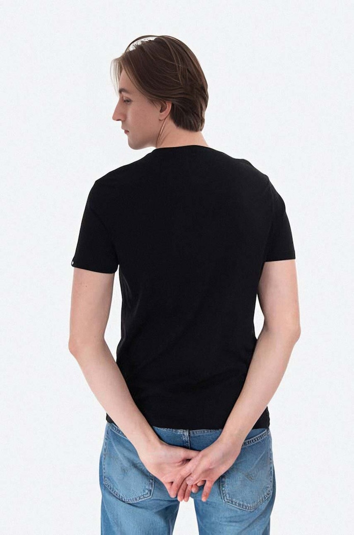 Oblečení Bavlněné tričko Alpha Industries NASA Reflective T 178501.365 černá