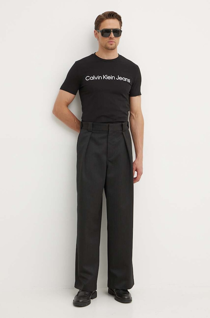 Bavlněné tričko Calvin Klein Jeans J30J322552 černá AA00