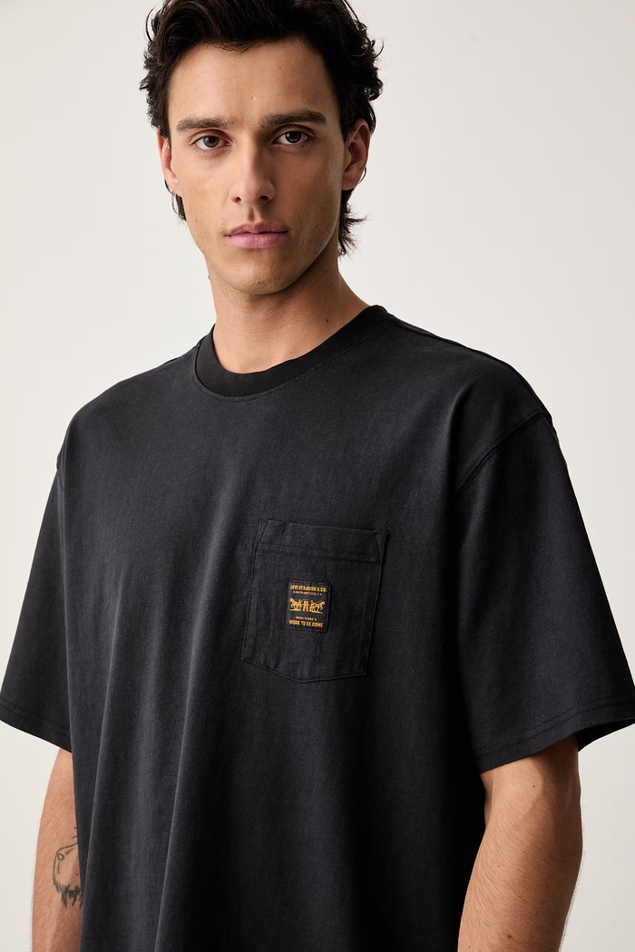 Levi's majica za muškarce od pamuka SS WORKWEAR PKT crna 008AB