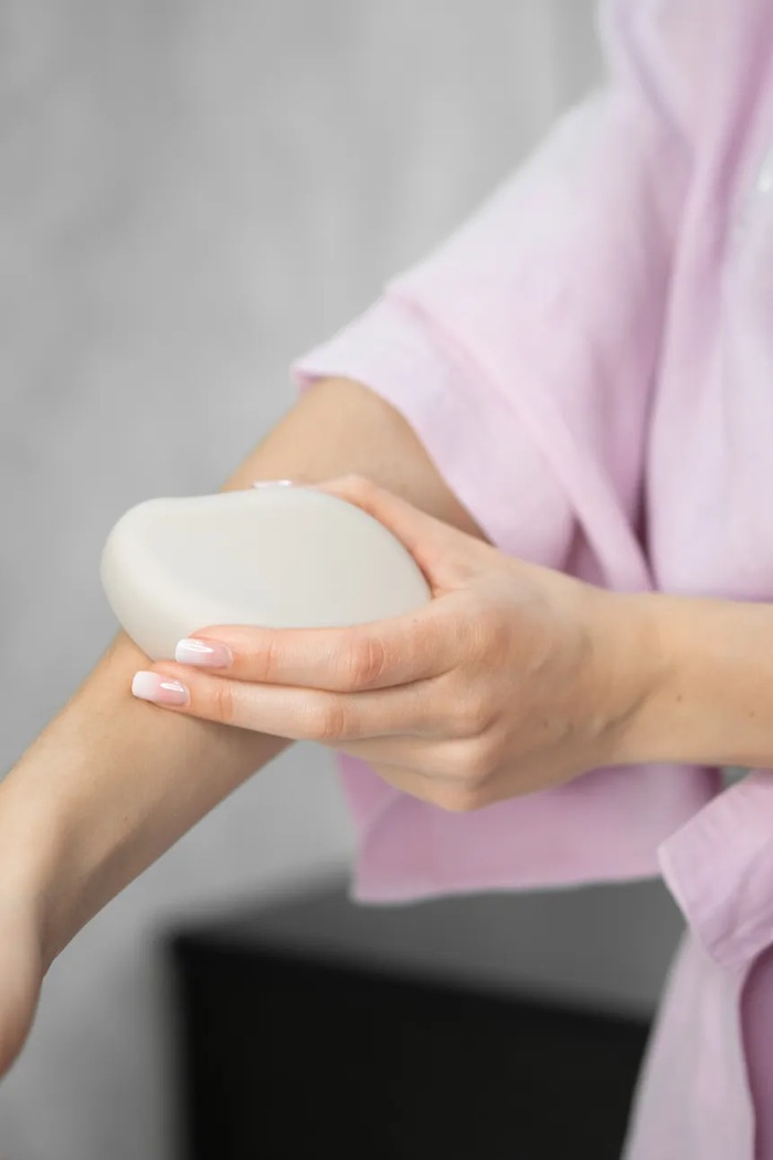 Home SPA Σετ: αποτριχωτική συσκευή και ελαφρόπετρα από νανο γυαλί GLOV Bestsellers GLOV 5907440749245 πολύχρωμο