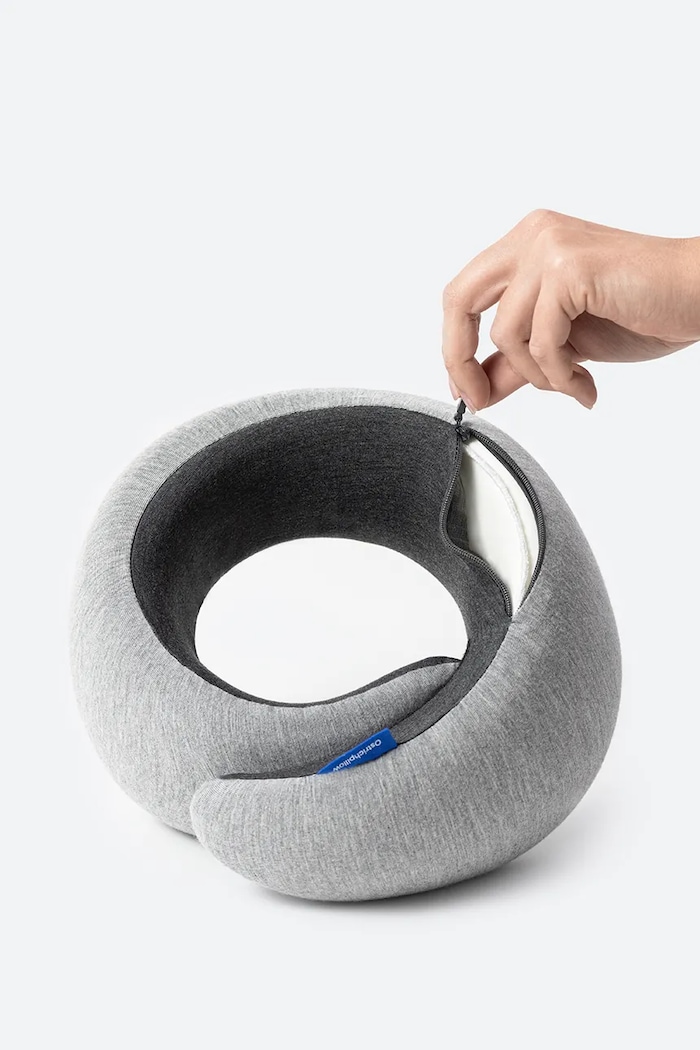 Poduszka podróżna na szyję Go Small Dusk Ostrichpillow różowy OPGV41S