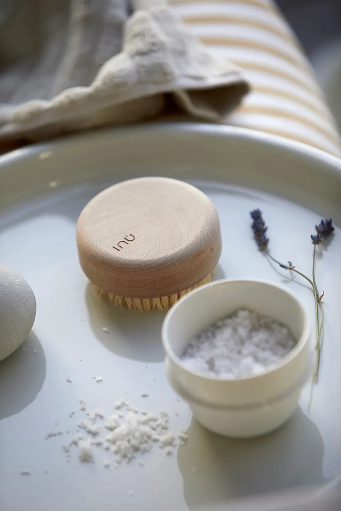 Home SPA Zone Denmark szczotka do ciała z drewna bukowego 18,4 x 7 x 3,9 cm 25849 beżowy