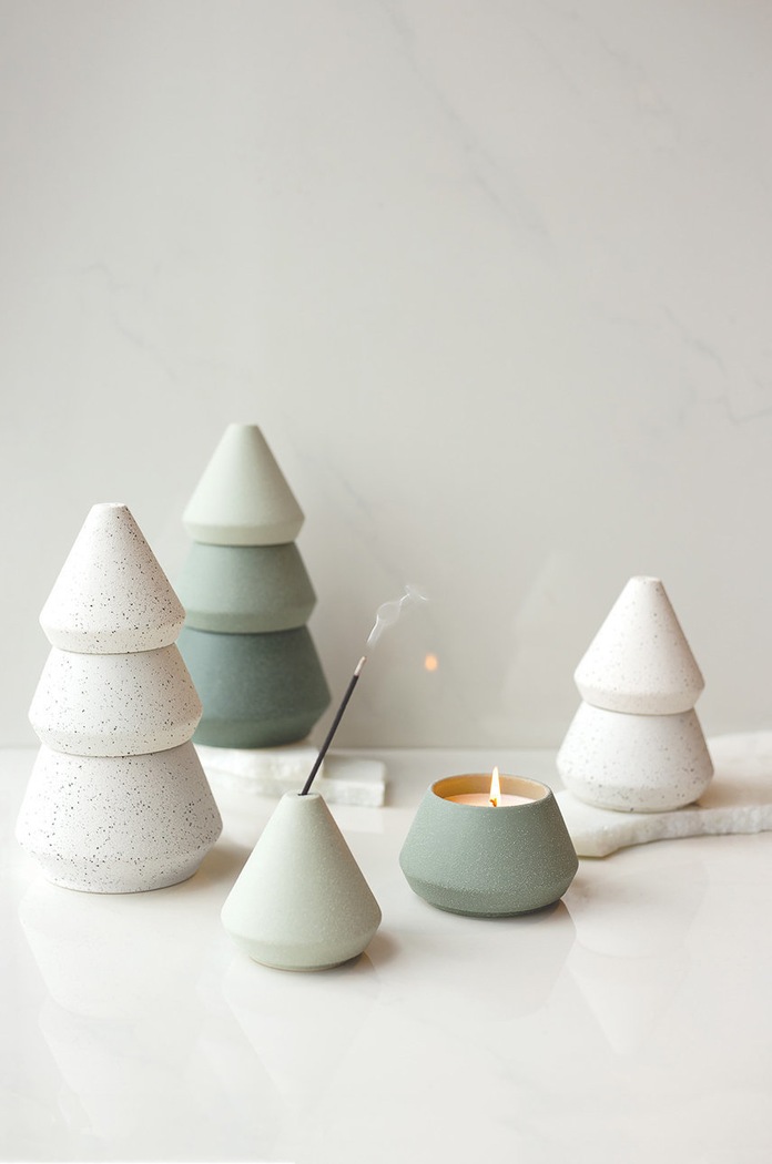 Paddywax Set sfeșnic cu o lumânare și un suport de tămâie Cypress and Fir CFHSM01EU multicolor AA00