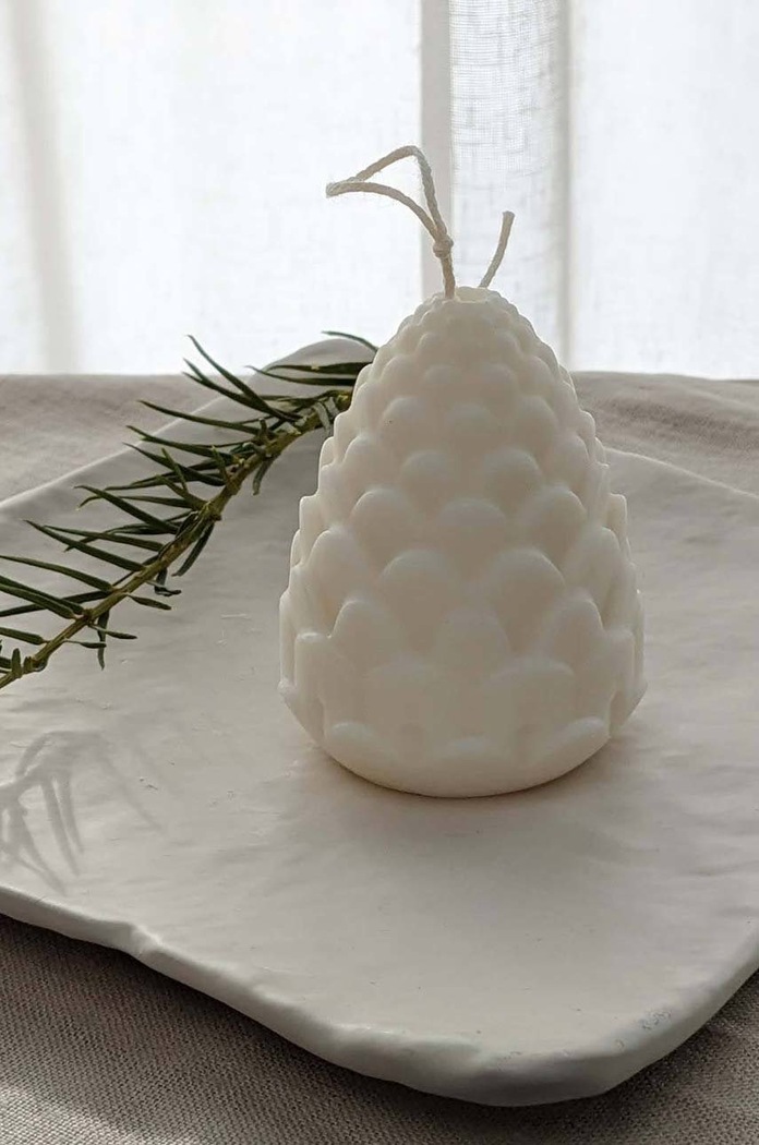 Sojová svíčka Bella Bulba Christmas Pine 5903957208404 bílá AA00