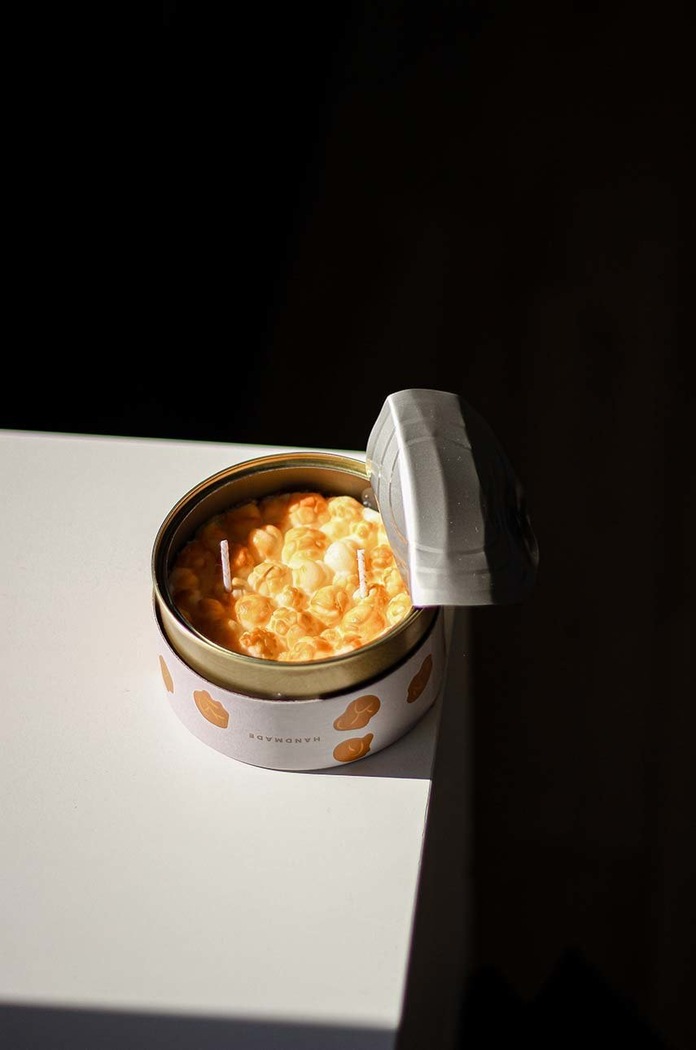 CandleCan lumanare aromata Caramel Popcorn alb can.popcorn