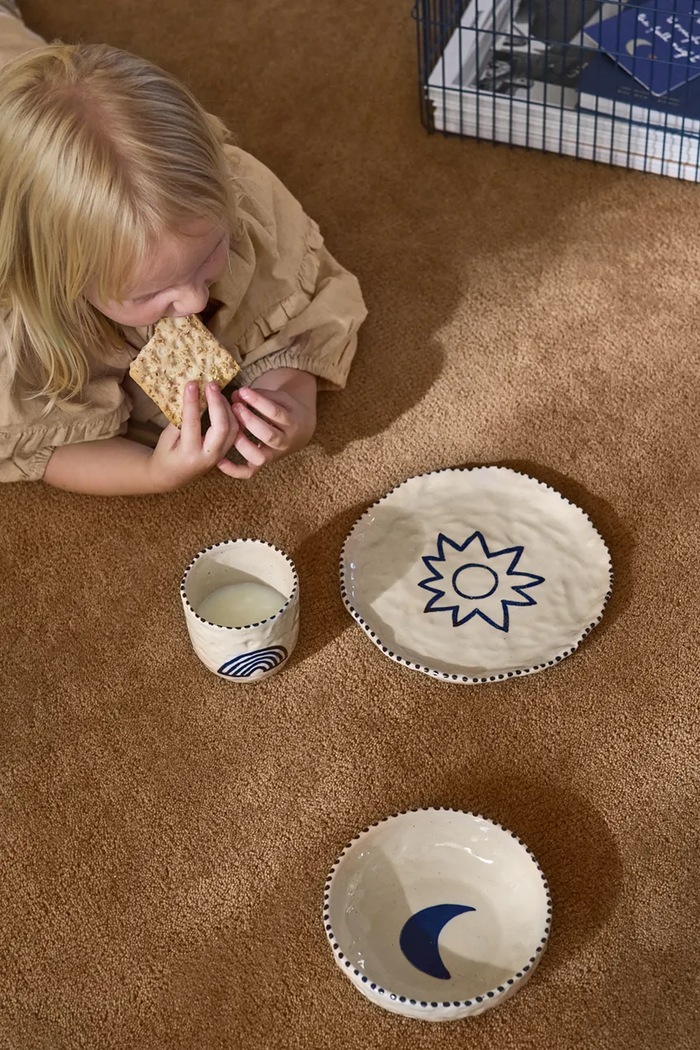 Otroški komplet za zajtrk ferm LIVING Naive Ceramic Set 3-pack bež 1104269019