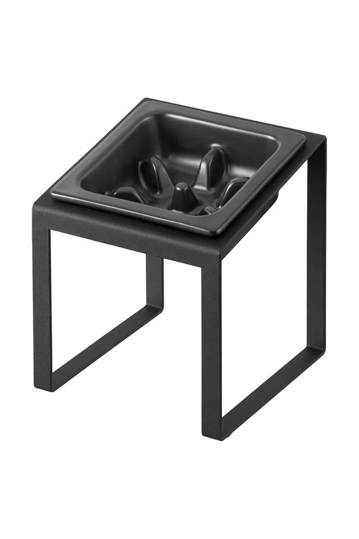 Yamazaki miska pre domáceho maznáčika 15 x 15,5 x 17,6 cm čierna 10240
