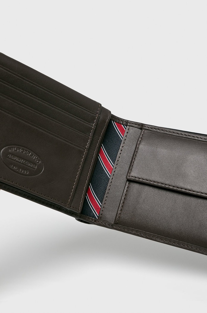 Tommy Hilfiger Portfel skórzany AM0AM00652 AM0AM00652 brązowy AW15