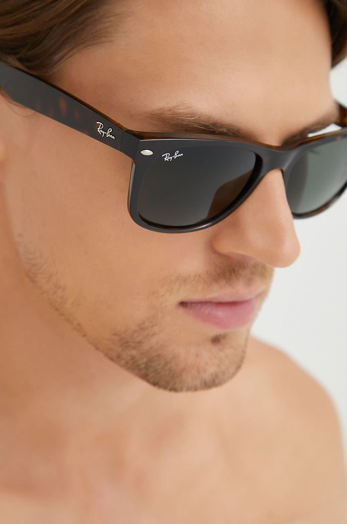 Ray-Ban eyewear RB2132.902