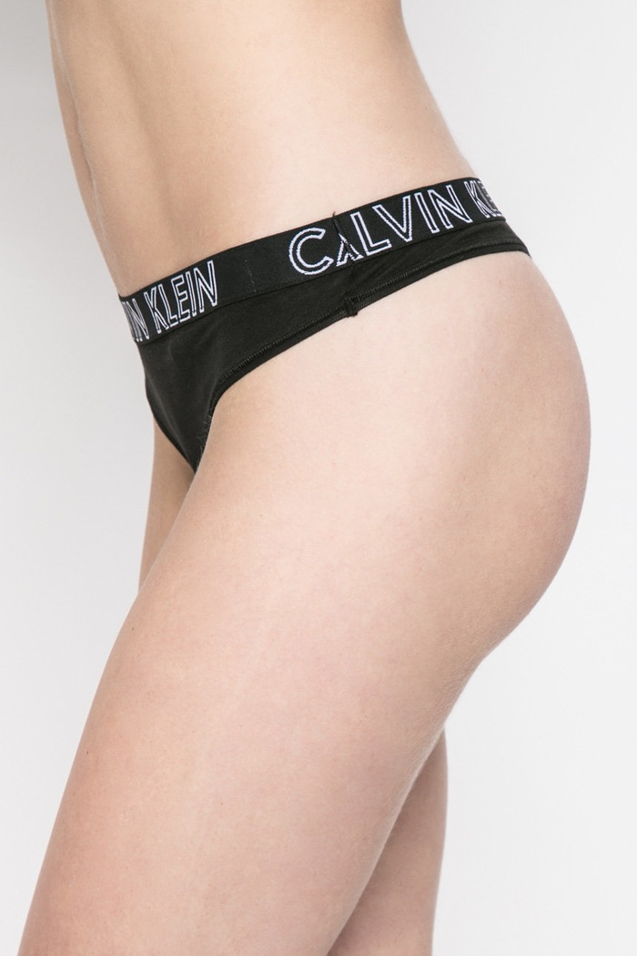 Calvin Klein Underwear - Stringi 000QD3636E czarny AA00