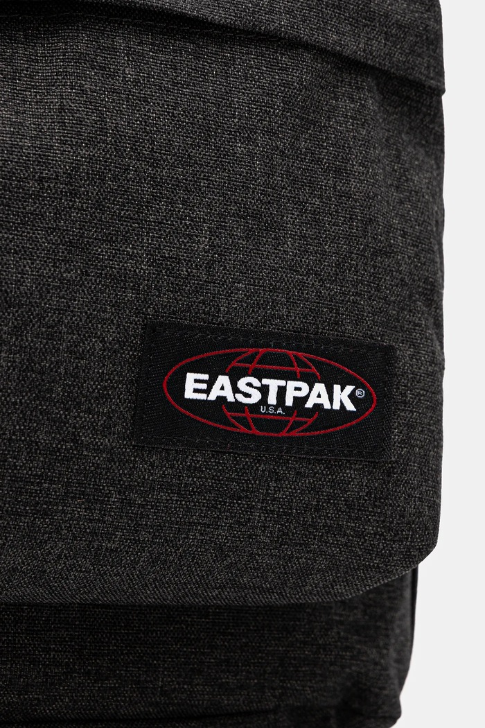 Eastpak Ruksak OUT OF OFFICE siva EK76777H
