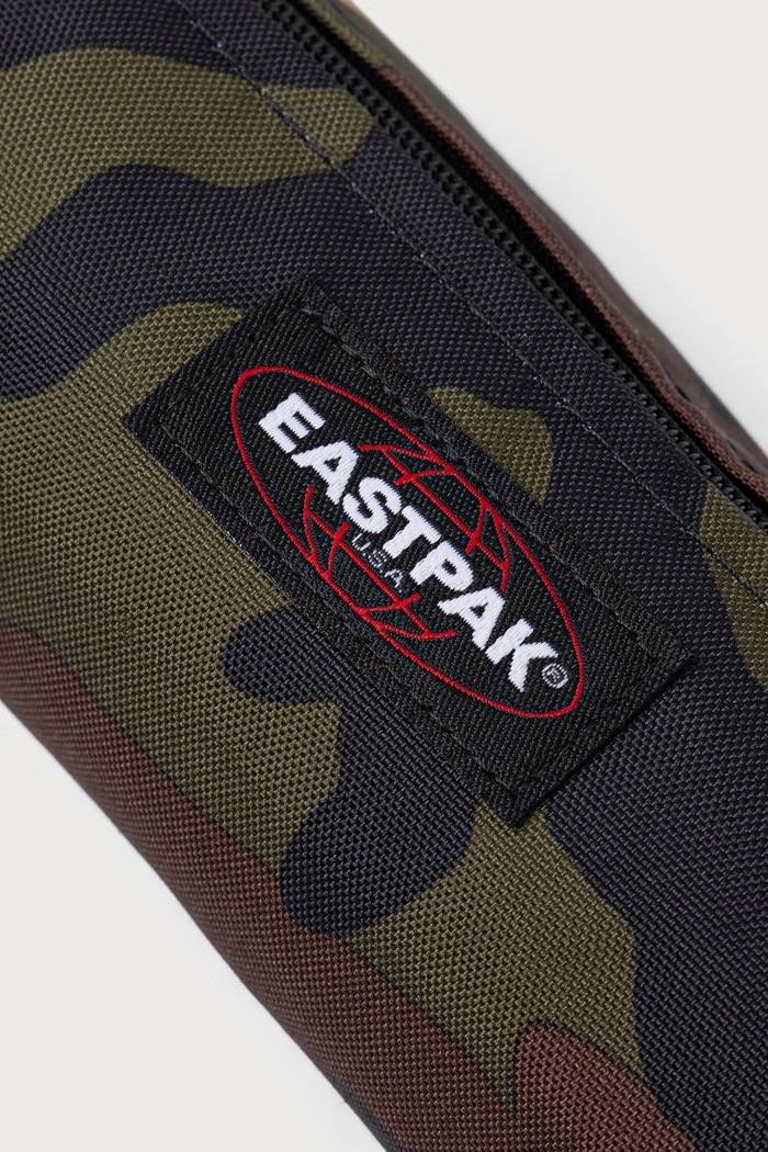 Eastpak tolltartó férfi zöld EK372181