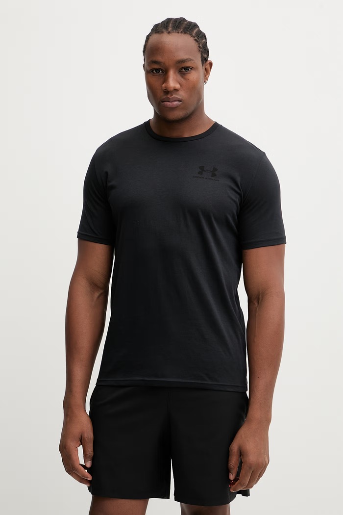 Under Armour tricou de antrenament pentru bărbați cu bumbac SPORTSTYLE LEFT CHEST uni negru 1326799