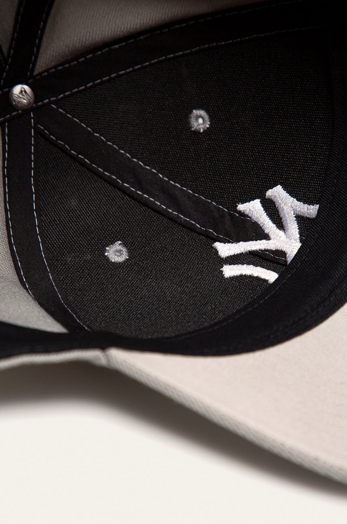 47 brand - Шапка MLB New York Yankees сив B.MVP17WBV.GYC