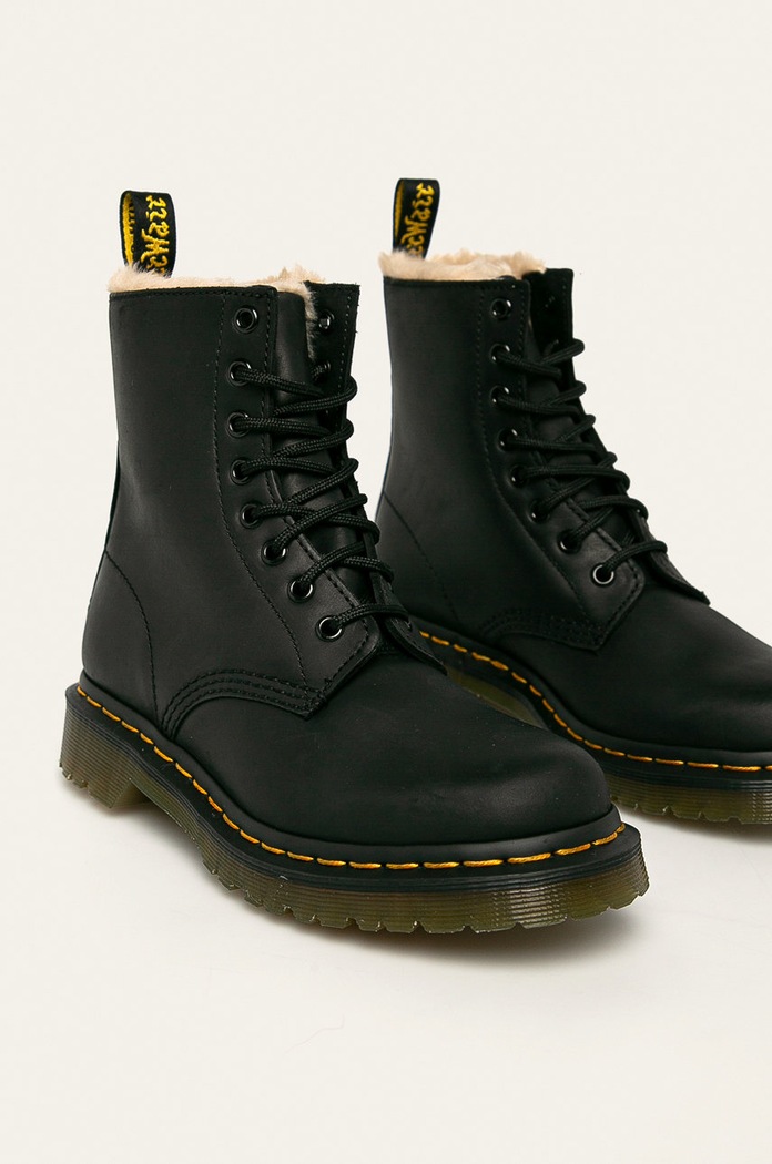 Dr. Martens - Кожени кубинки DM21797001 черен AW21