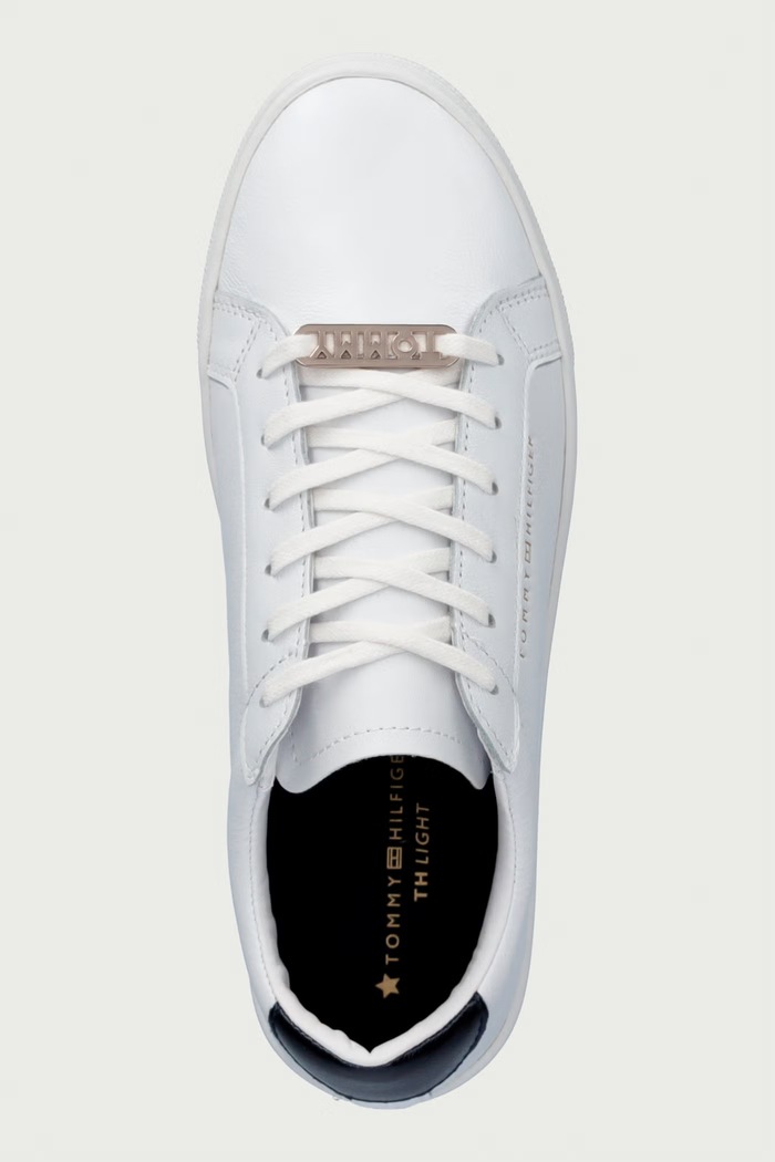 Sneakersy damskie skórzane Tommy Hilfiger FW0FW03682 biały