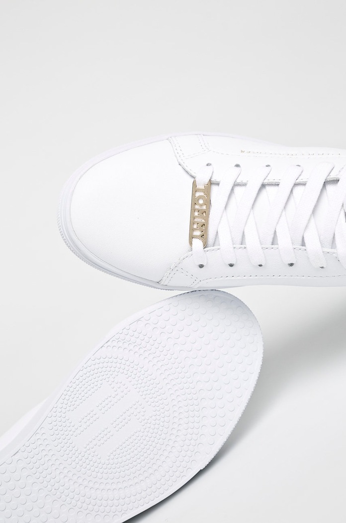Obuwie Tommy Hilfiger - Buty ESSENTIAL SNEAKER FW0FW03682 biały