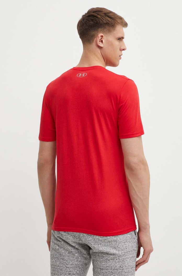 Odzież Under Armour t-shirt 1329581 czerwony