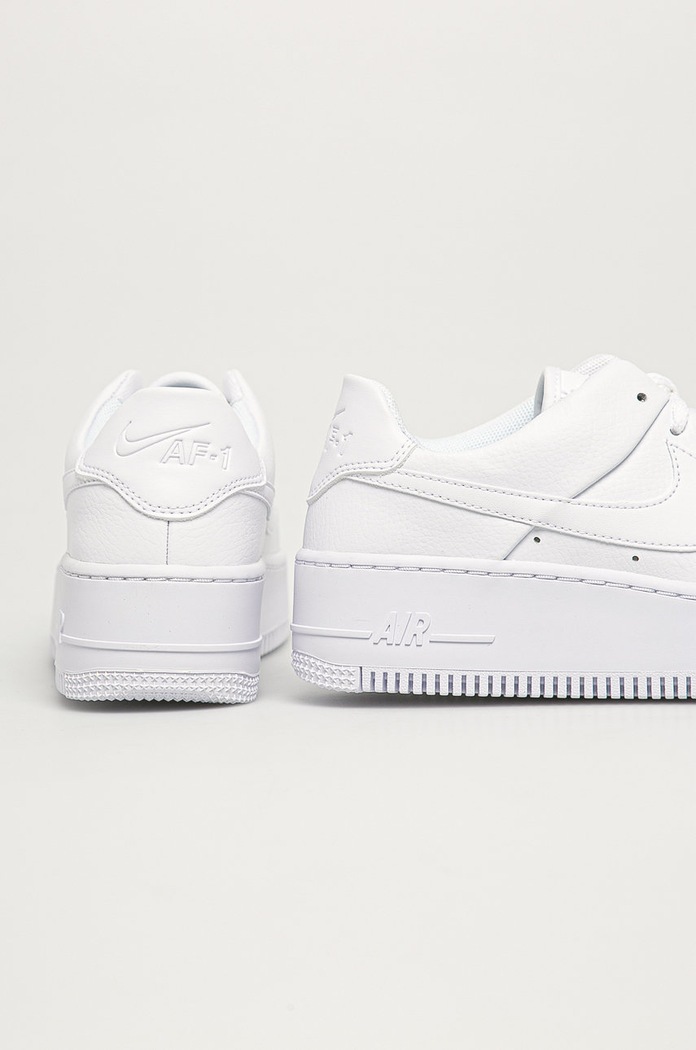 Cipők Nike Sportswear - Bőr cipő W AFI Sage Low AR5339 fehér