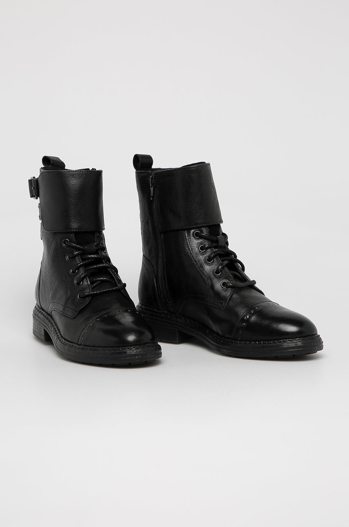 Levi's - Kožené členkové topánky 38355.0089 čierna AW20