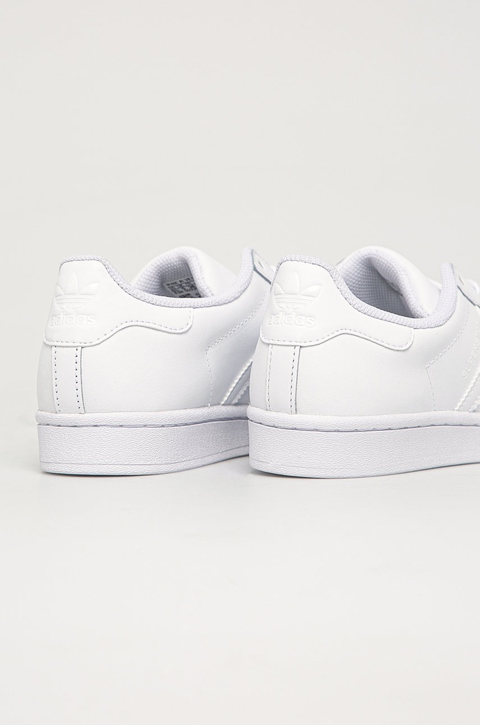 Обувки adidas Originals - Кожени обувки Superstar EG4960 EG4960 бял