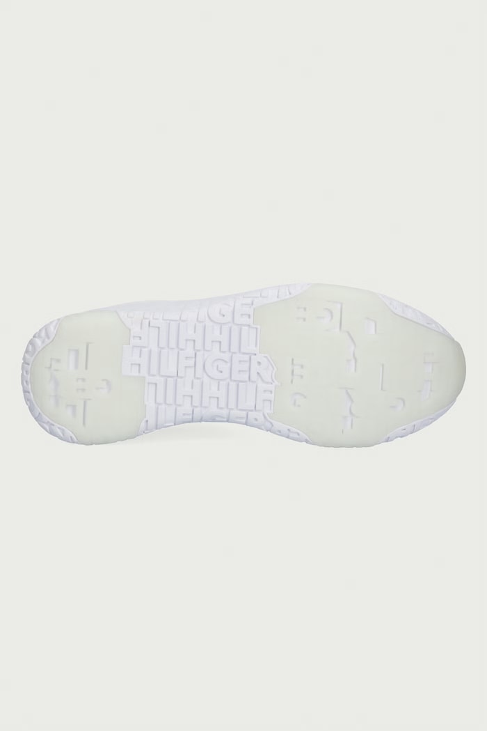 Sneakersy męskie Tommy Hilfiger biały FM0FM02838YBR