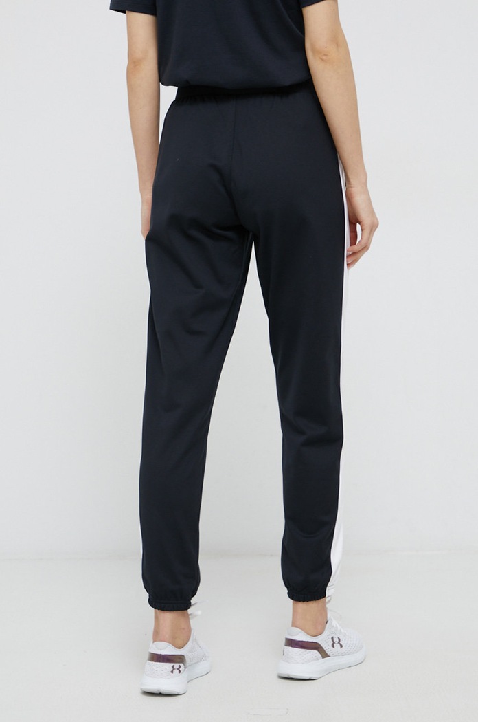 Under Armour női Tricot 1365147 fekete