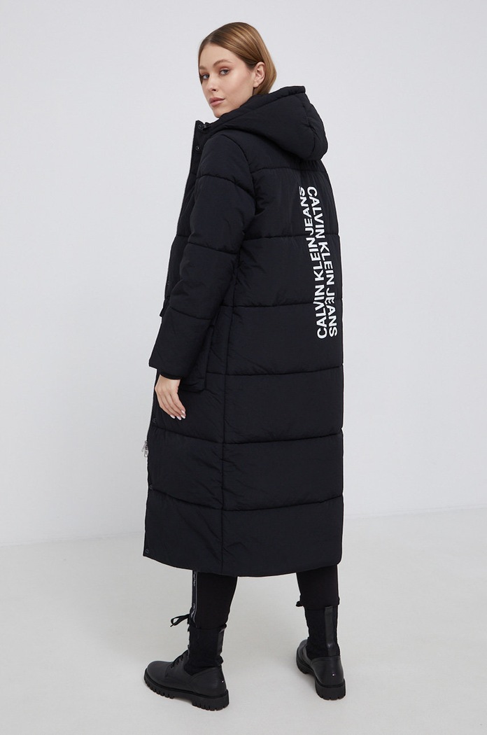 Bunda Calvin Klein Jeans zateplené čierna J20J217281.4890