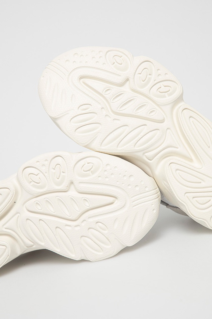 Δερμάτινα παπούτσια adidas Originals OZWEEGO γκρί EF6299