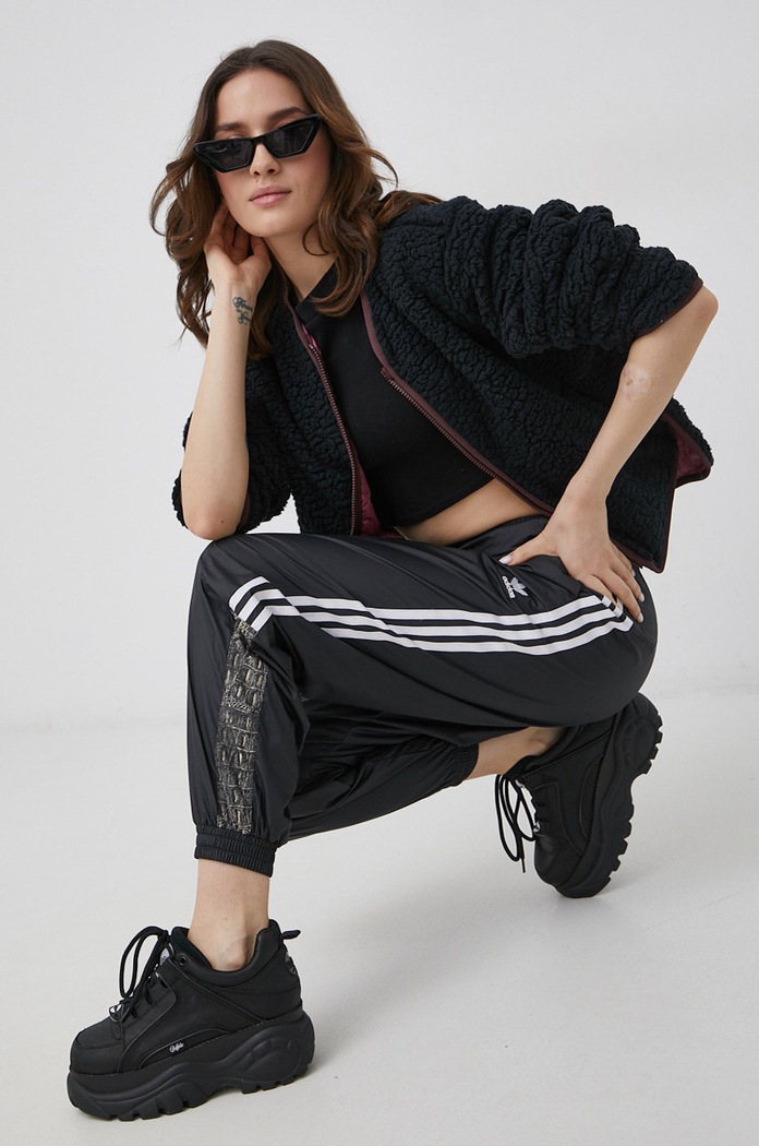 Hlače adidas Originals H20430 crna AW21
