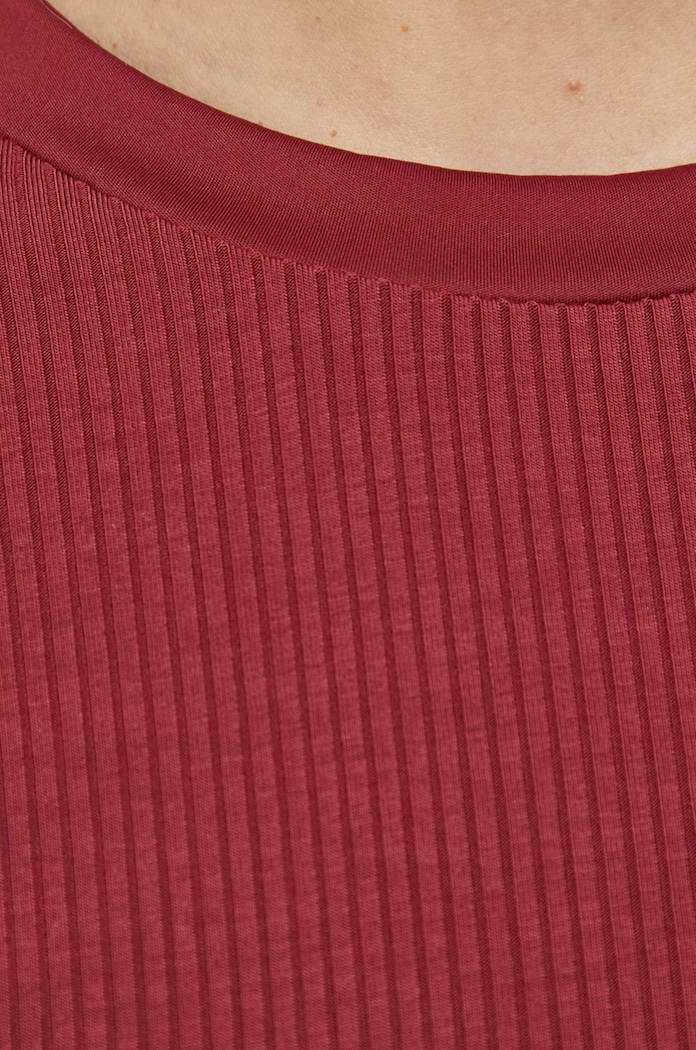 Top adidas Performance GQ2857 burgundské GQ2857