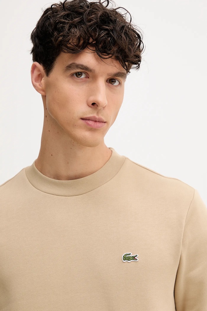 Lacoste pulover moški z bombažem bež SH9608