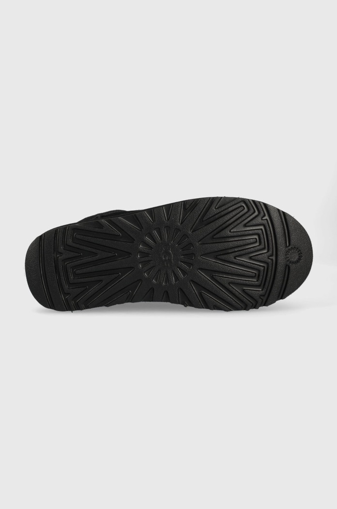 Semišové papuče UGG M Classic Slip-on UGG čierna 1129290.BLK