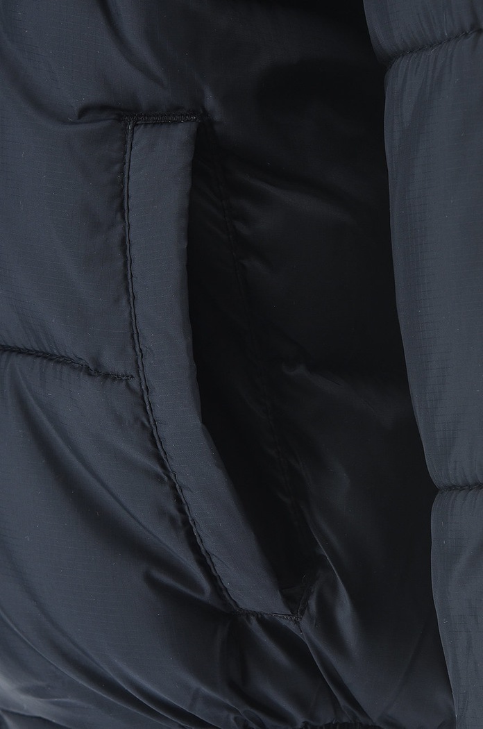 Детско яке Levi's 9EF848. черен AW22