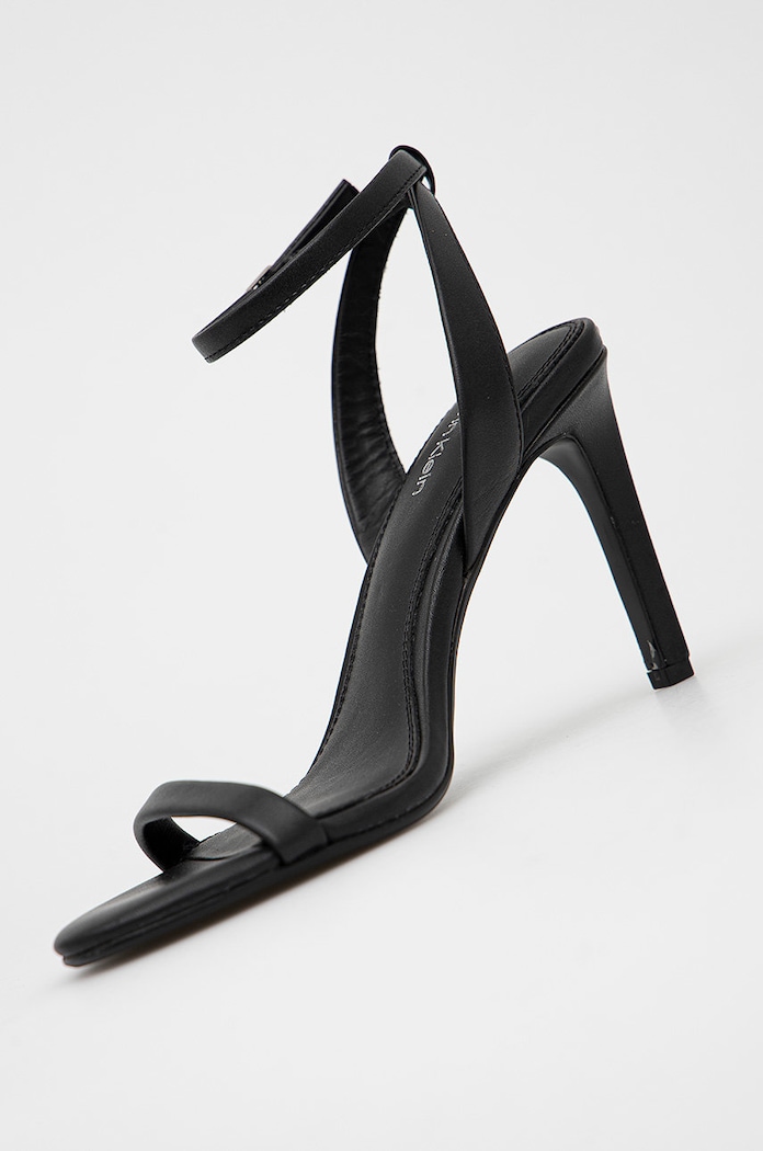 Calvin Klein sandały skórzane Essentia HW0HW01128.BAX czarny AW22
