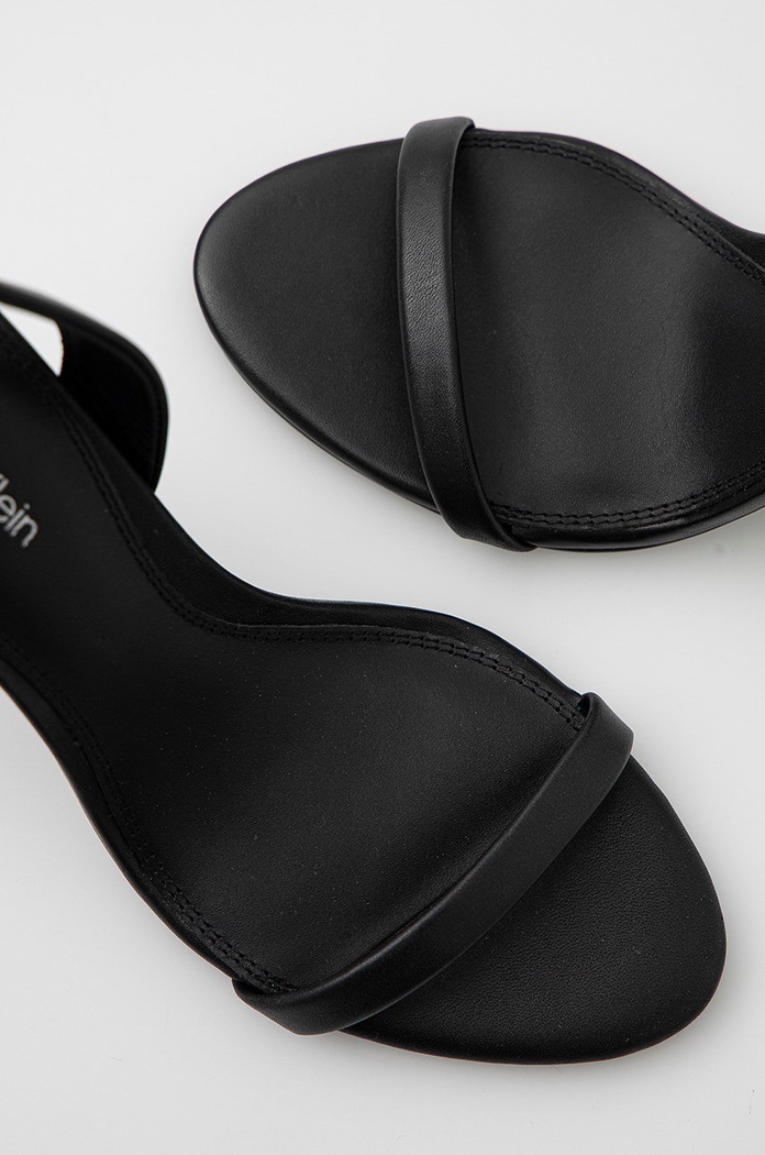 Calvin Klein sandały skórzane Essentia czarny HW0HW01128.BAX