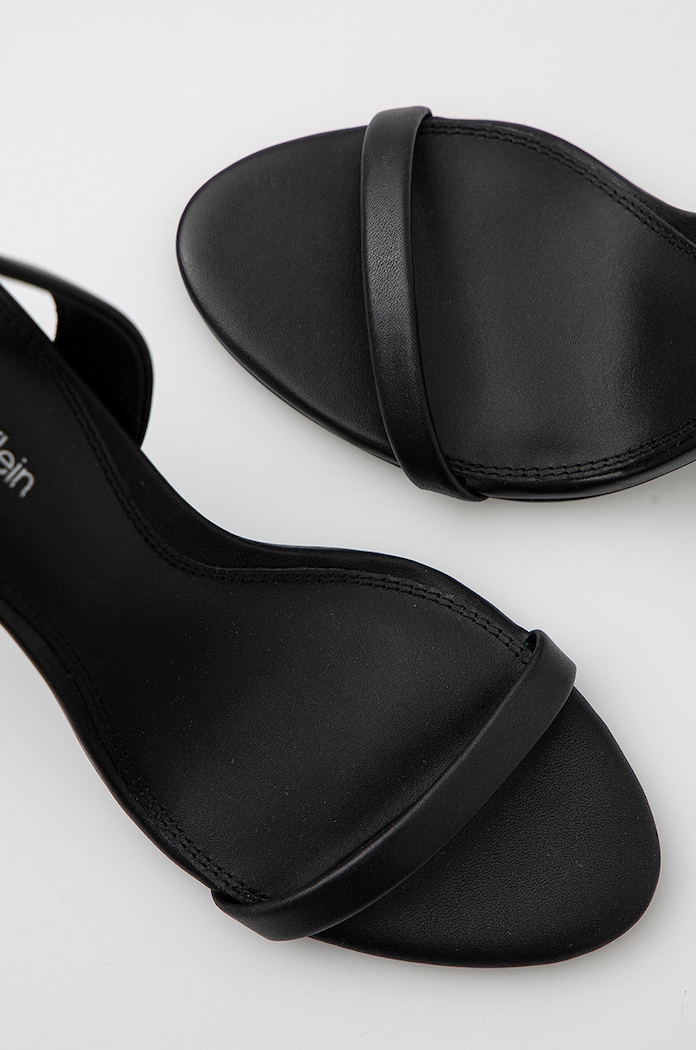 Calvin Klein sandały skórzane Essentia czarny HW0HW01128.BAX