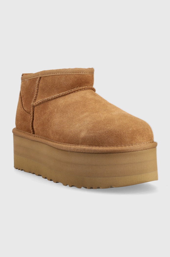 Semišové sněhule UGG W Classic Ultra Mini Platform 1135092.CHE hnědá AA00