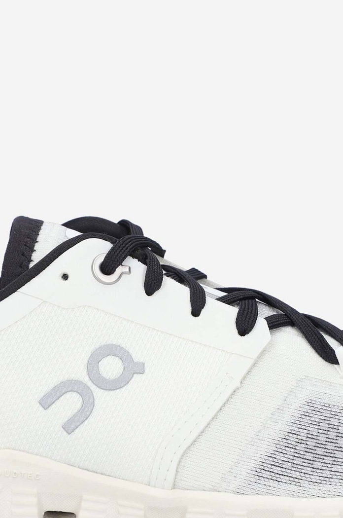Sneakers OnCloud X 3 6098697